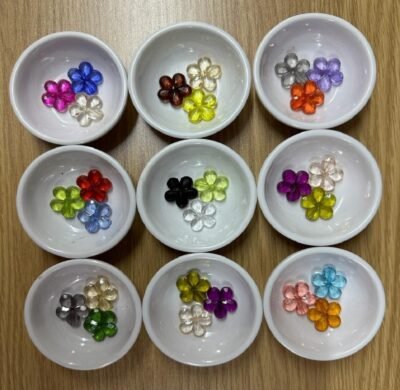 Flower acrylic beads/bag