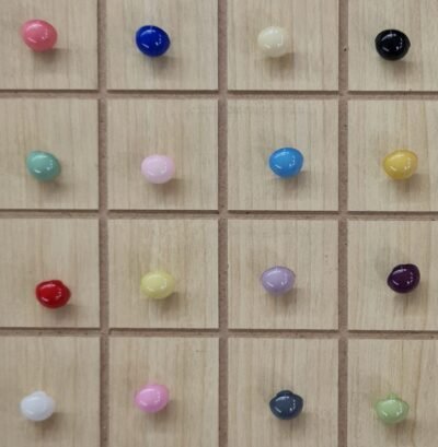 Colored circle buttons